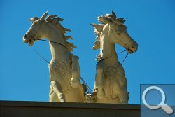 Pferdestatuen im Au&szlig;enbereich des Caesars Palace