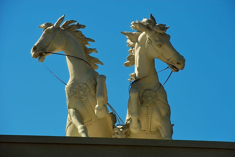 Pferdestatuen im Außenbereich des Caesars Palace